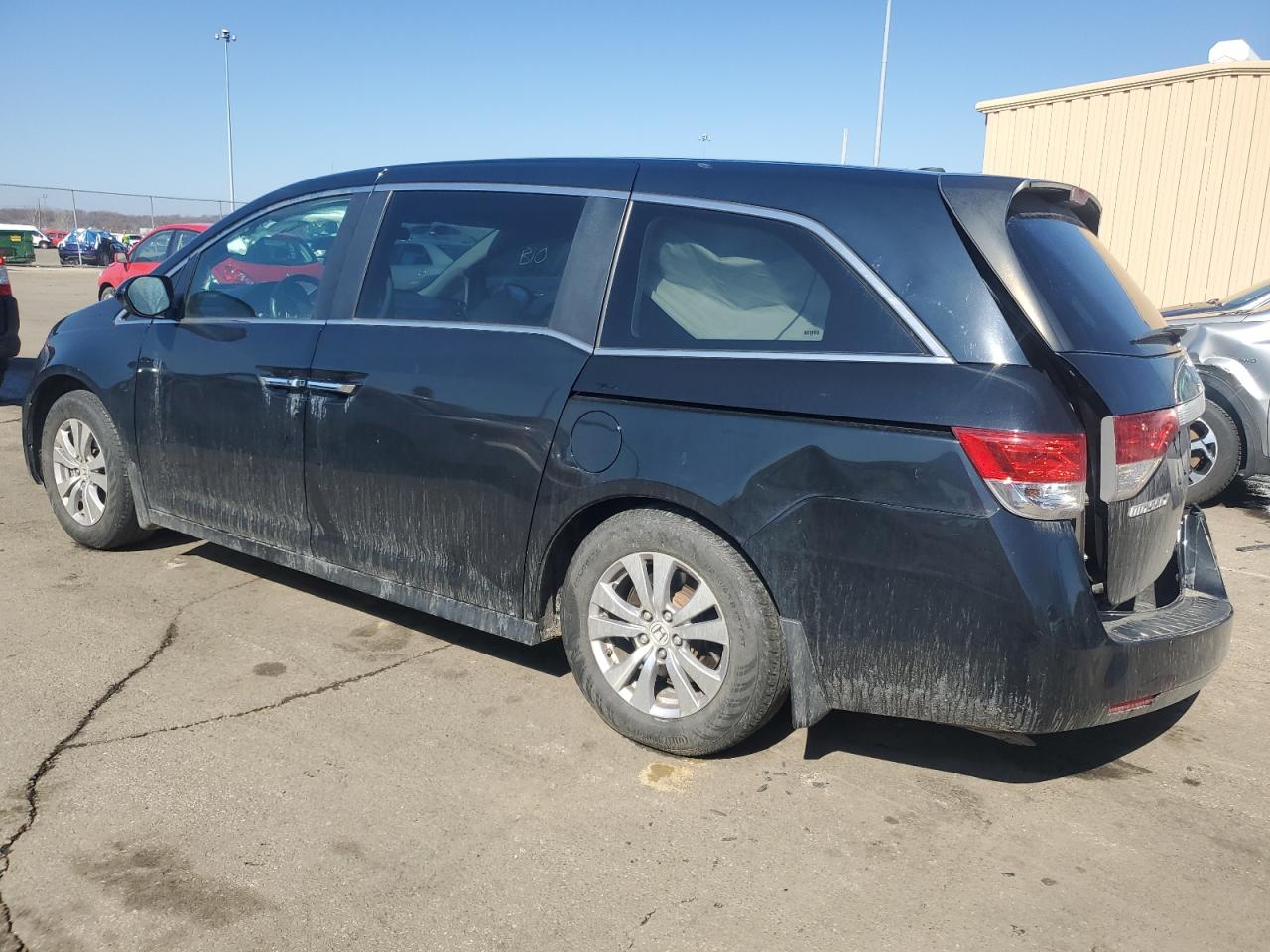 2016 Honda Odyssey - Image 2