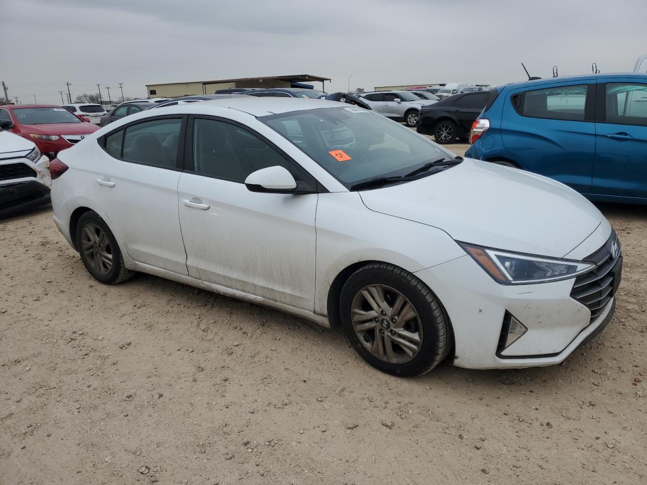 2019 Hyundai Elantra - Image 4