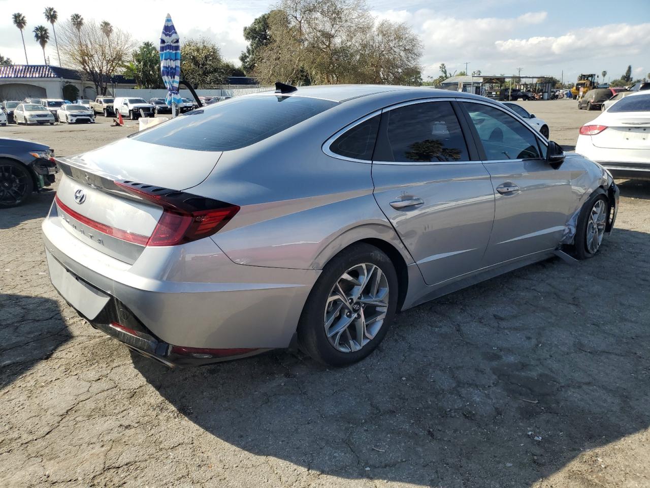 2023 Hyundai Sonata - Image 3