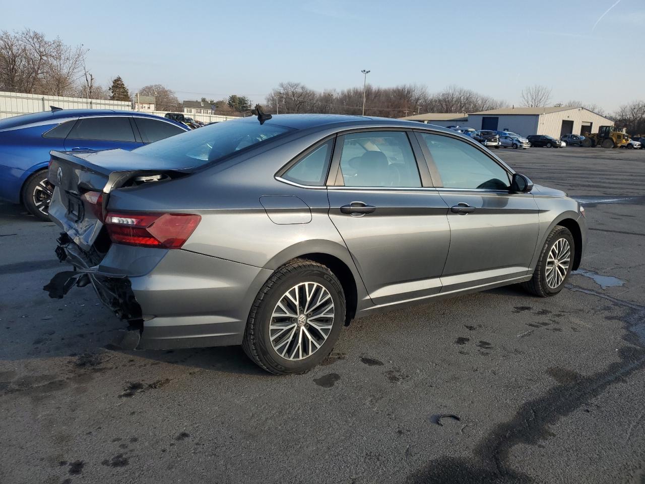 2020 Volkswagen Jetta - Image 3