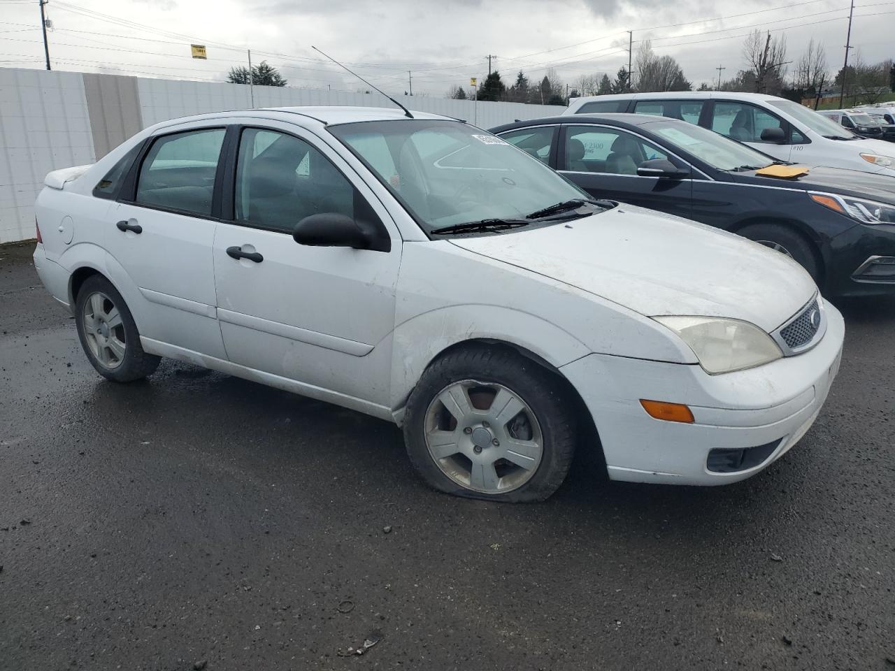 2007 Ford Focus - Image 4