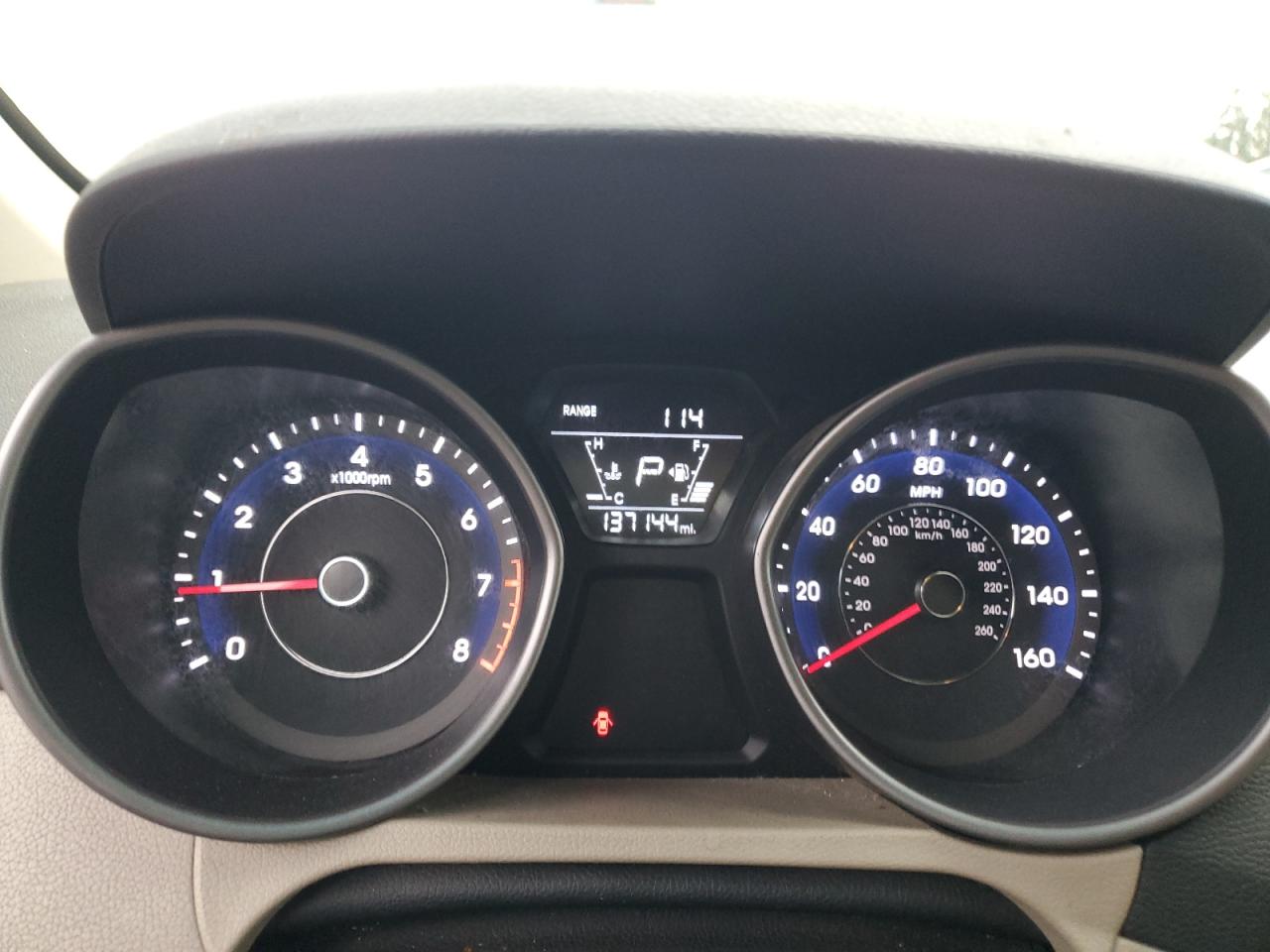 2014 Hyundai Elantra - Image 9
