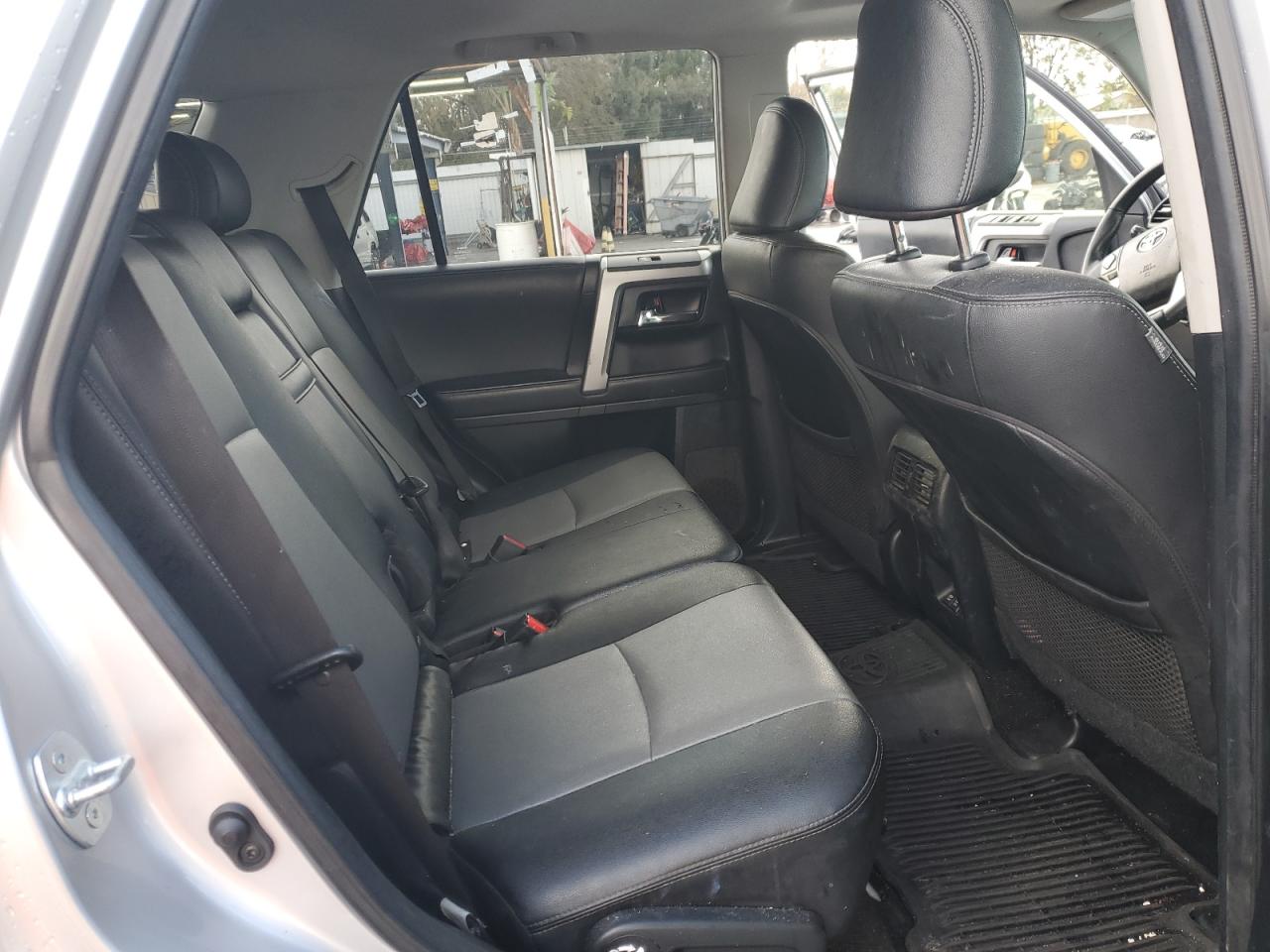 2020 Toyota 4Runner - Image 11