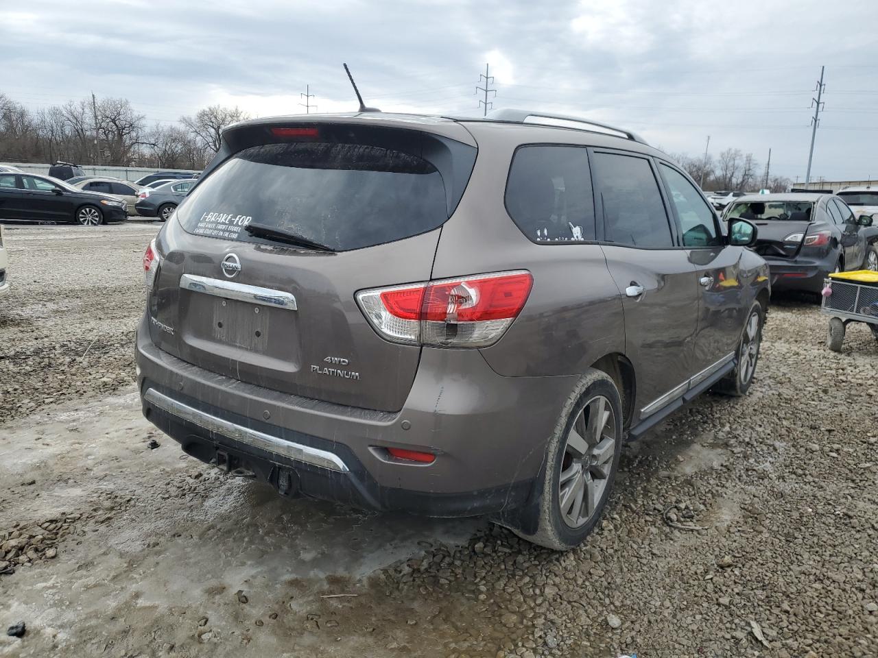 2013 Nissan Pathfinder - Image 3