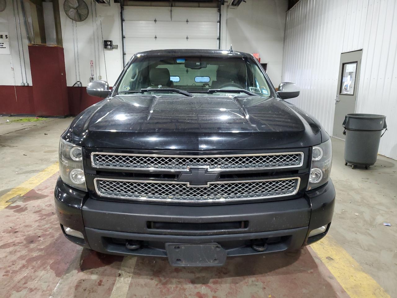 2013 Chevrolet Silverado - Image 5