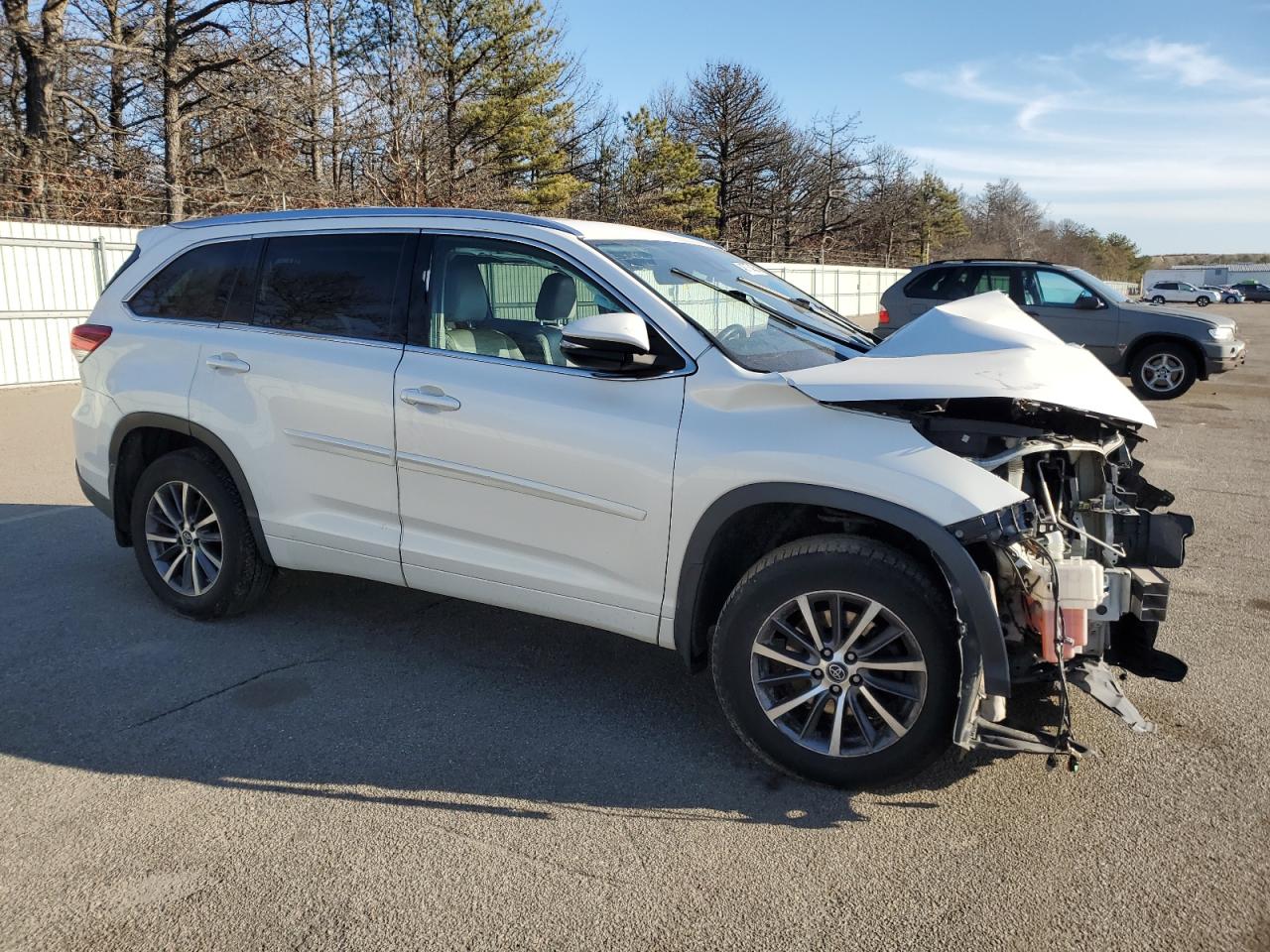 5TDJZRFH1JS551192 TOYOTA HIGHLANDER 2018