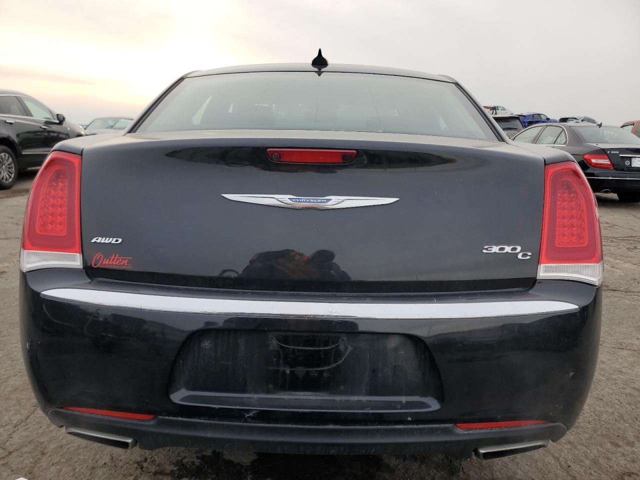 2017 Chrysler 300 - Image 6