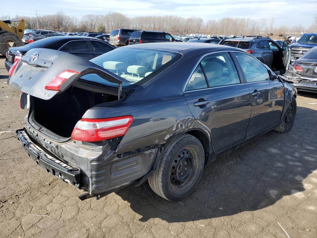 2009 Toyota Camry - Image 3