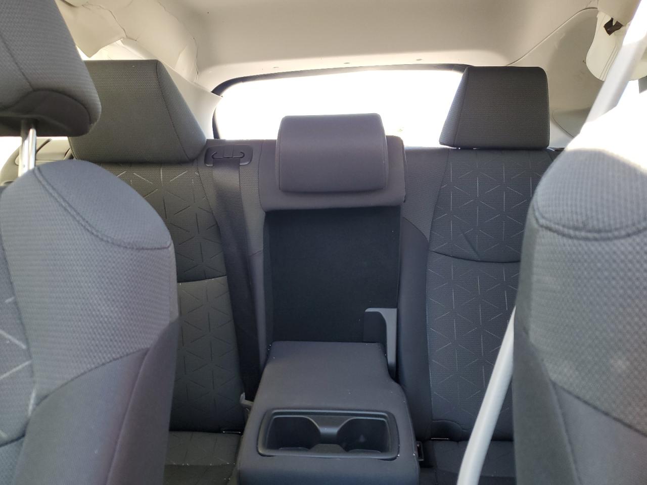 2022 Toyota RAV 4 - Image 10