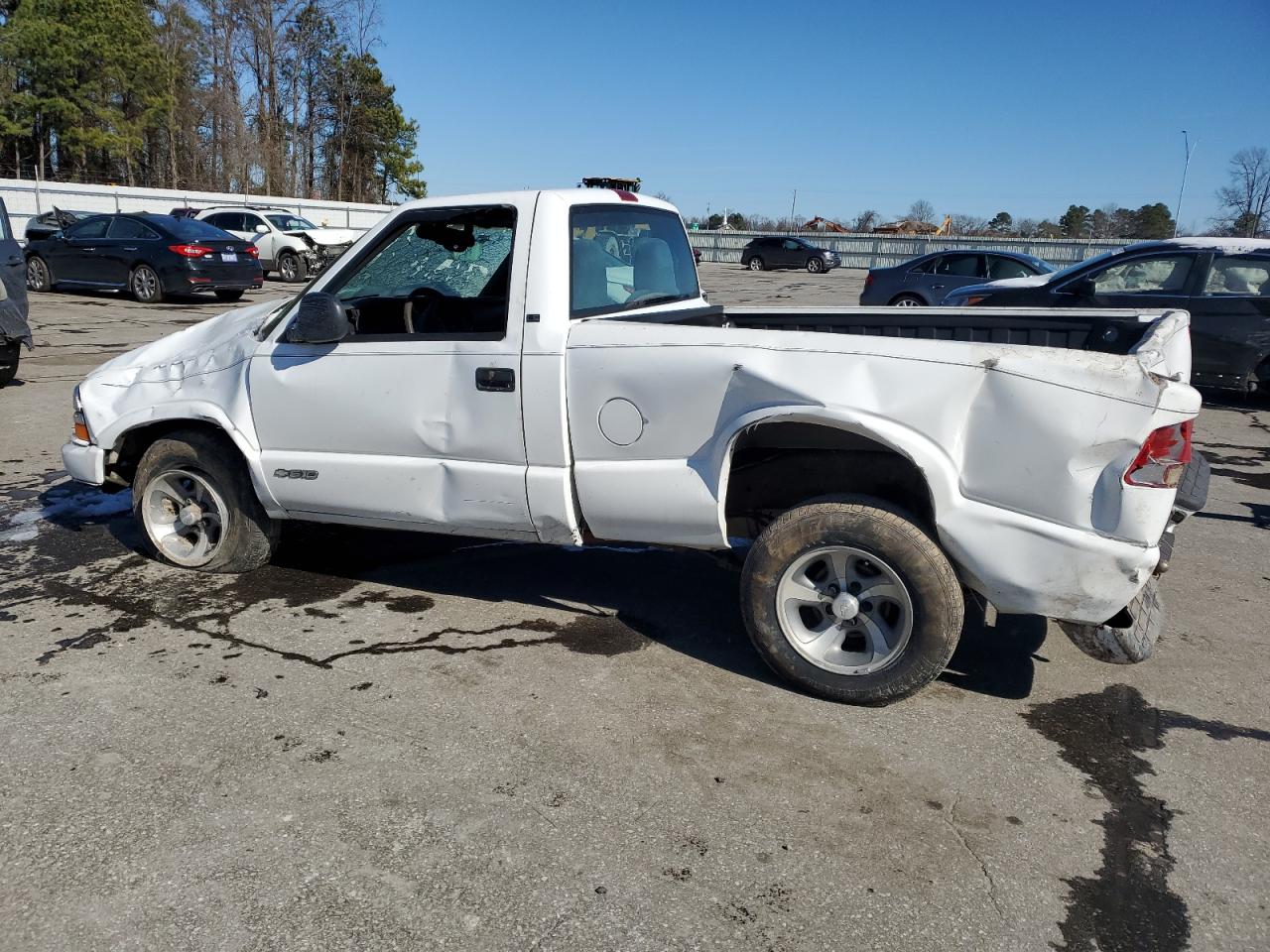1998 Chevrolet S-10 Pickup - Image 2