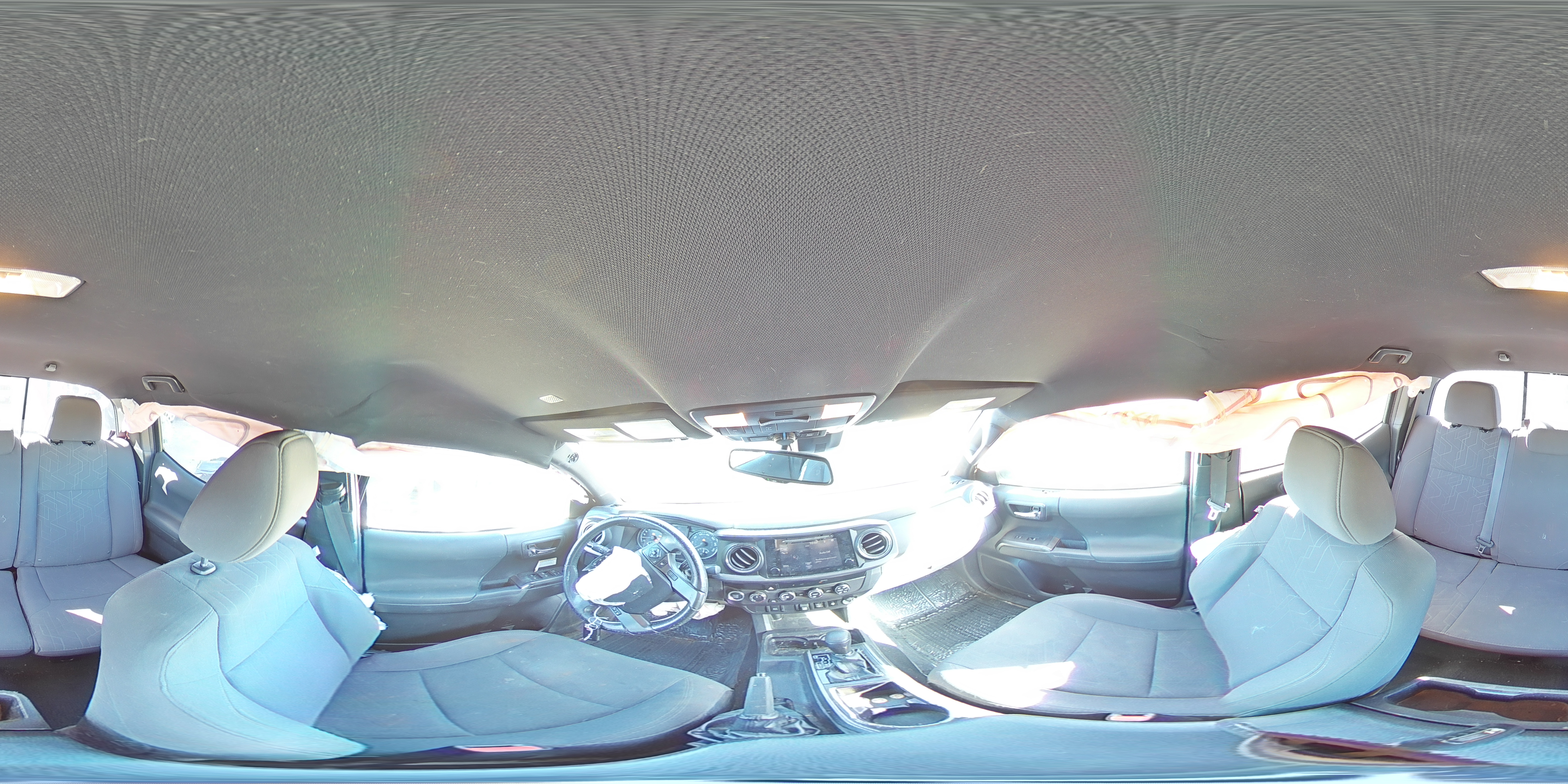 2019 Toyota Tacoma - Image 12