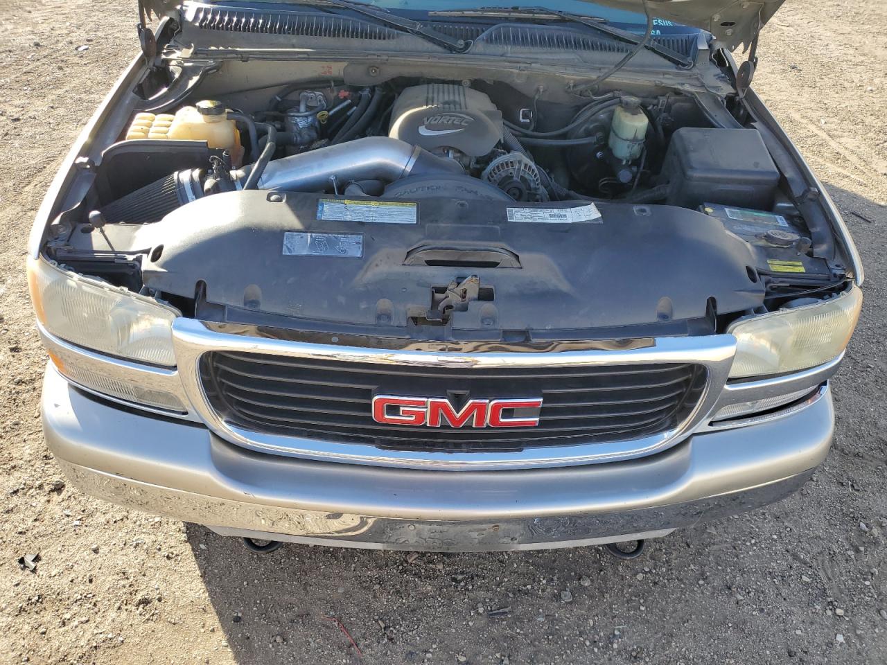 2001 GMC Yukon - Image 12