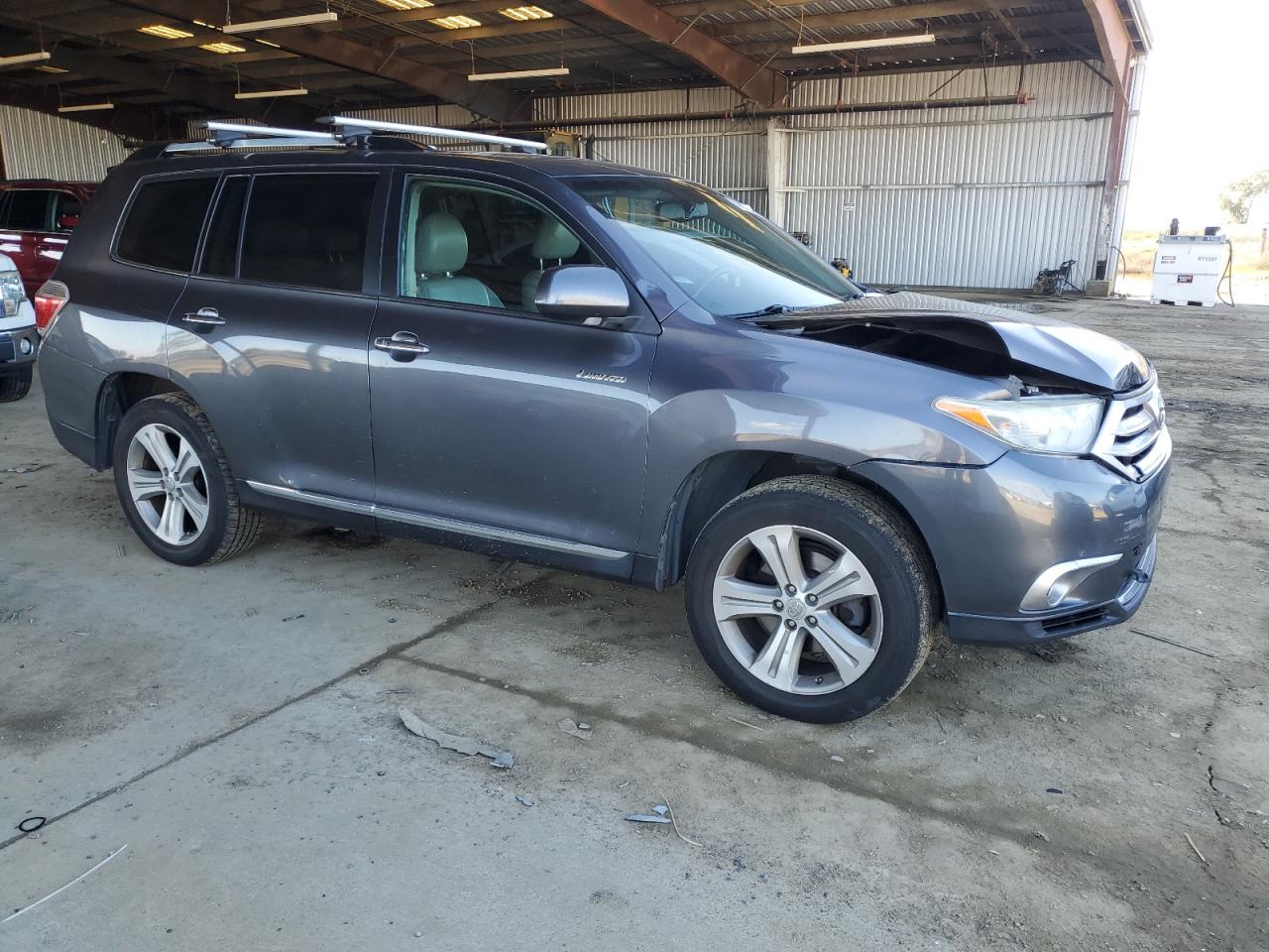 2012 Toyota Highlander - Image 4