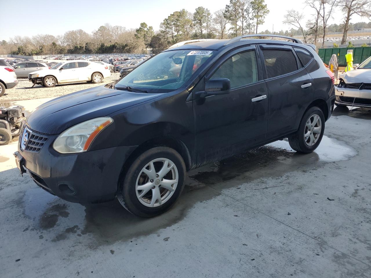 2010 Nissan Rogue - Image 1