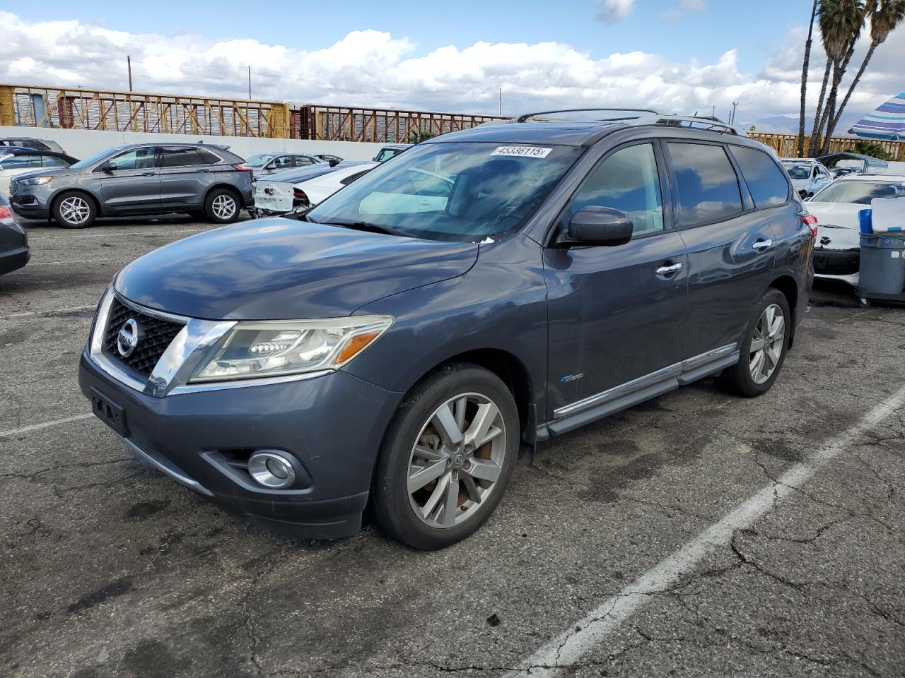 2014 Nissan Pathfinder - Image 1