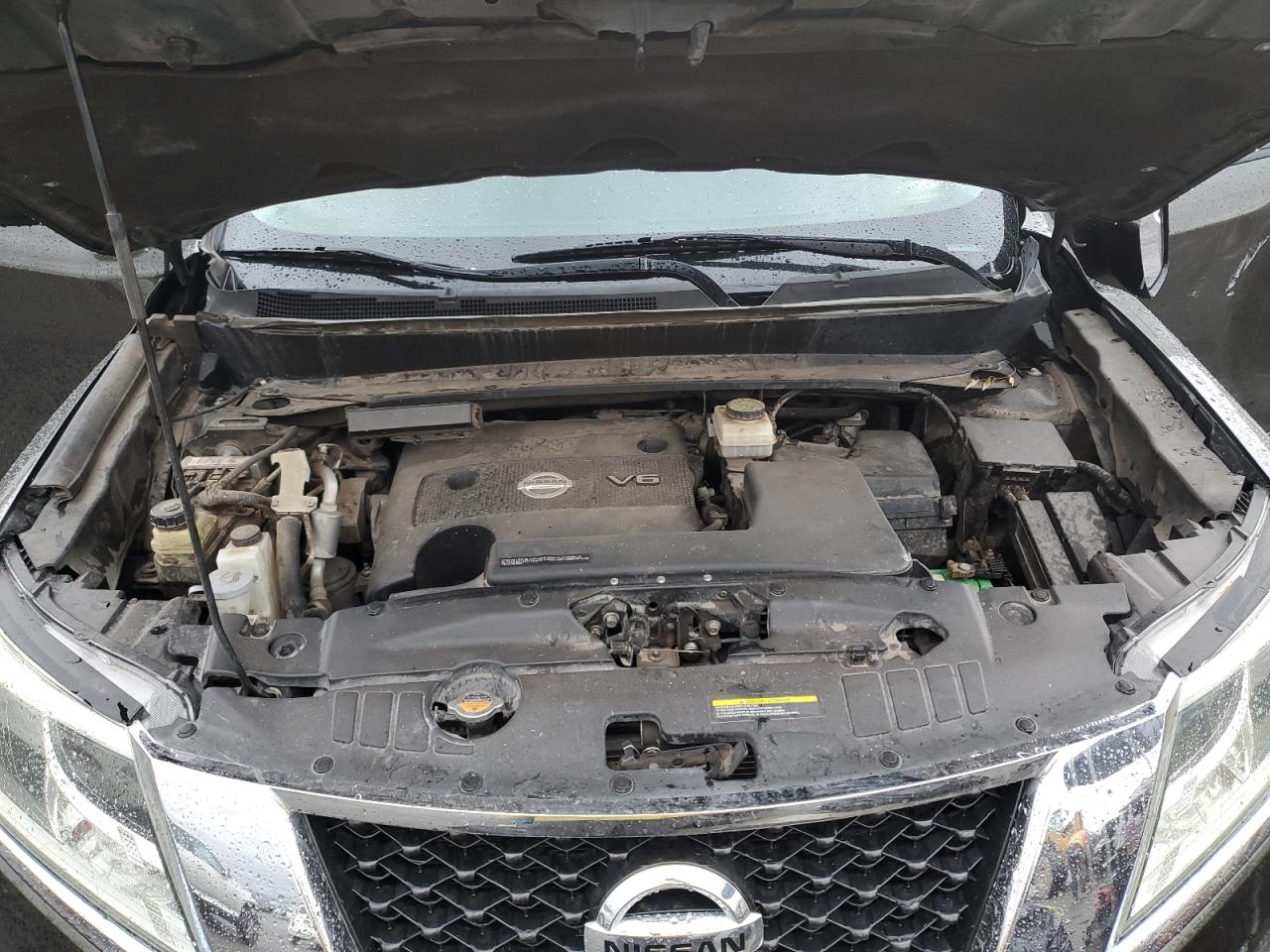 2015 Nissan Pathfinder - Image 14