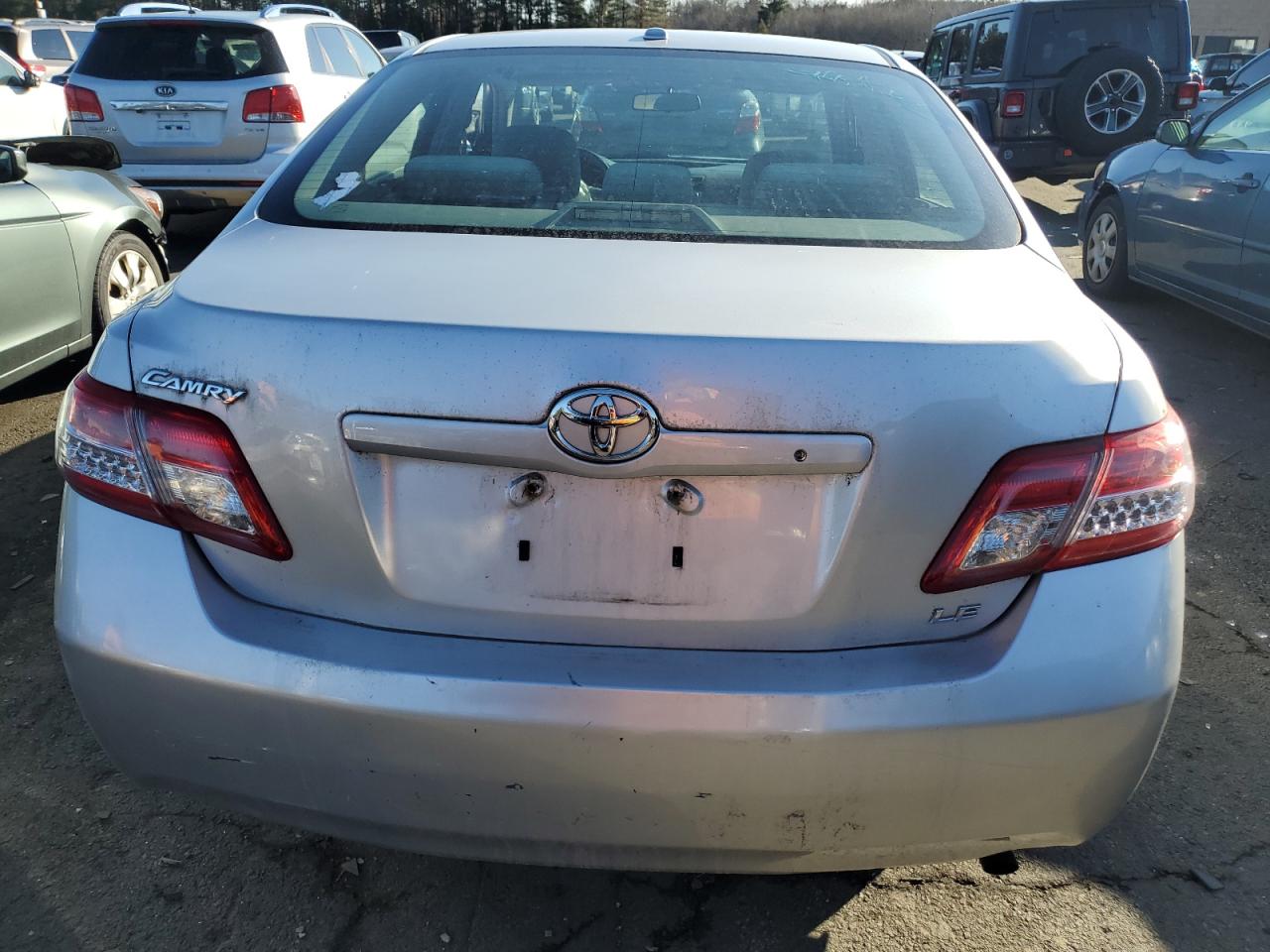 2010 Toyota Camry - Image 6