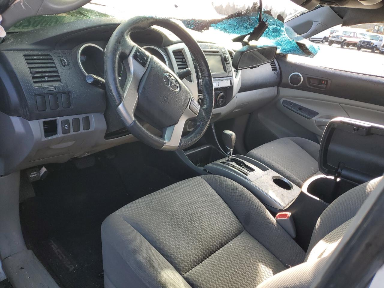 2013 Toyota Tacoma - Image 8