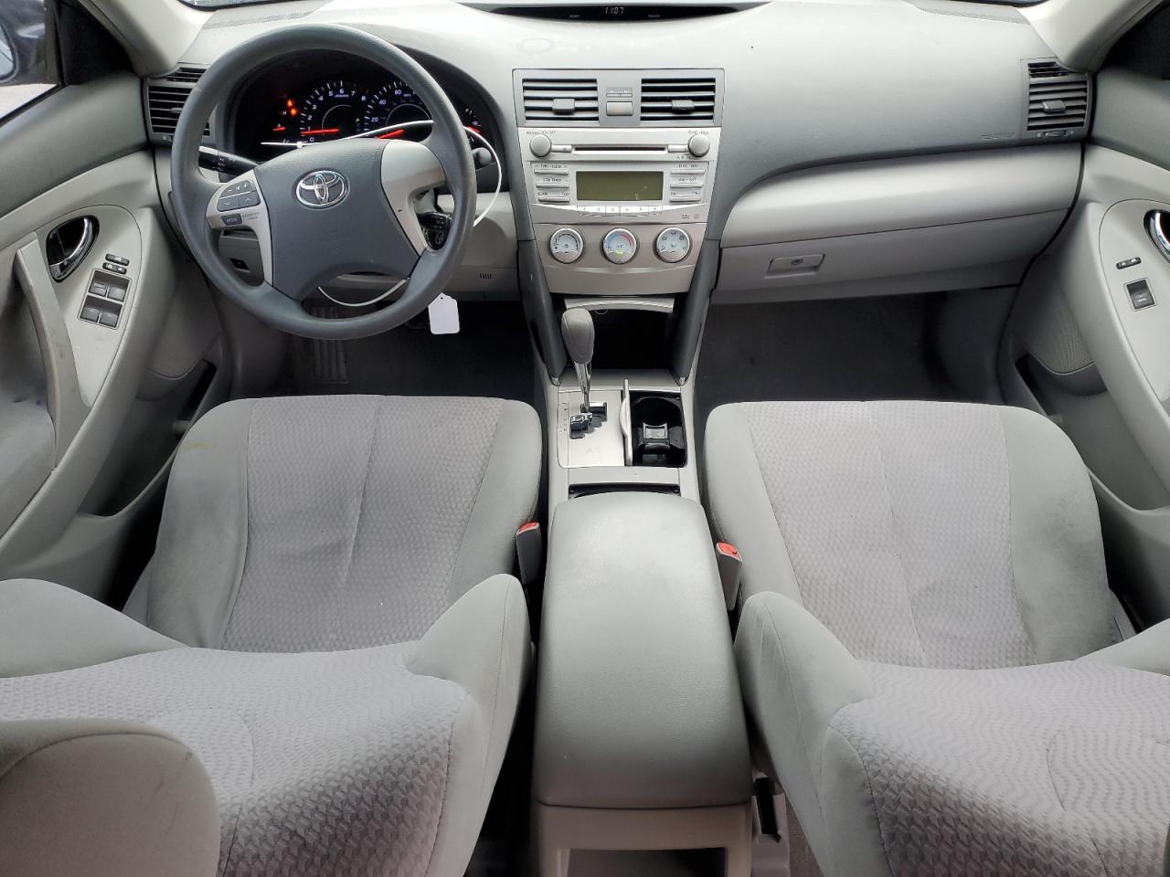 2011 Toyota Camry - Image 8