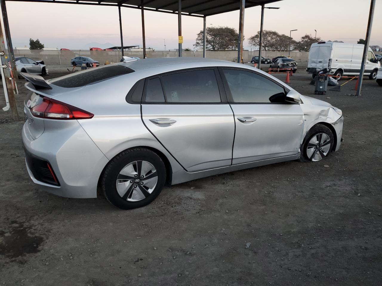 2017 Hyundai IONIQ - Image 3