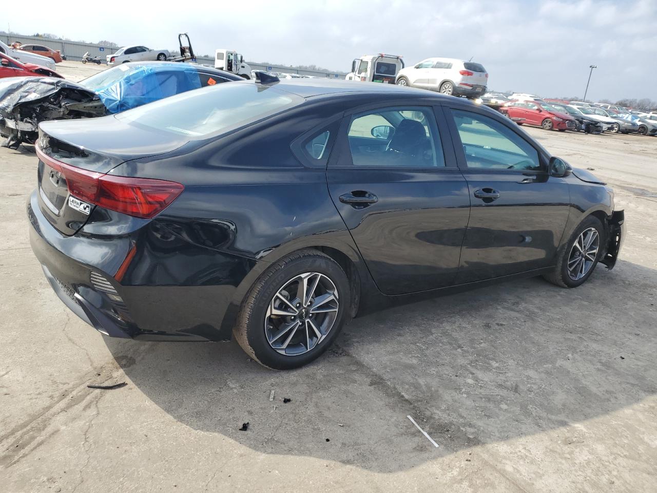 2022 Kia Forte - Image 3