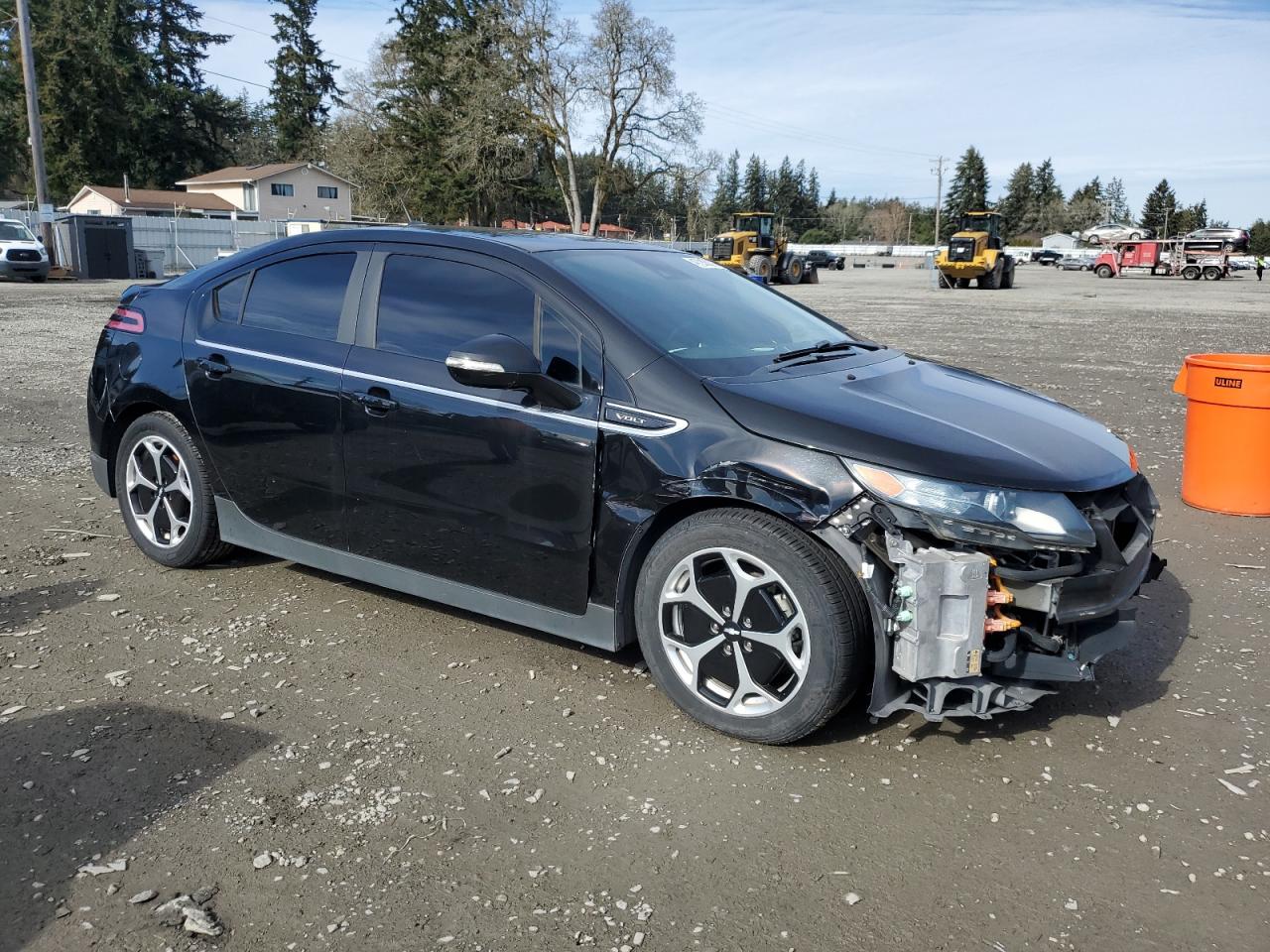 2013 Chevrolet Volt - Image 4