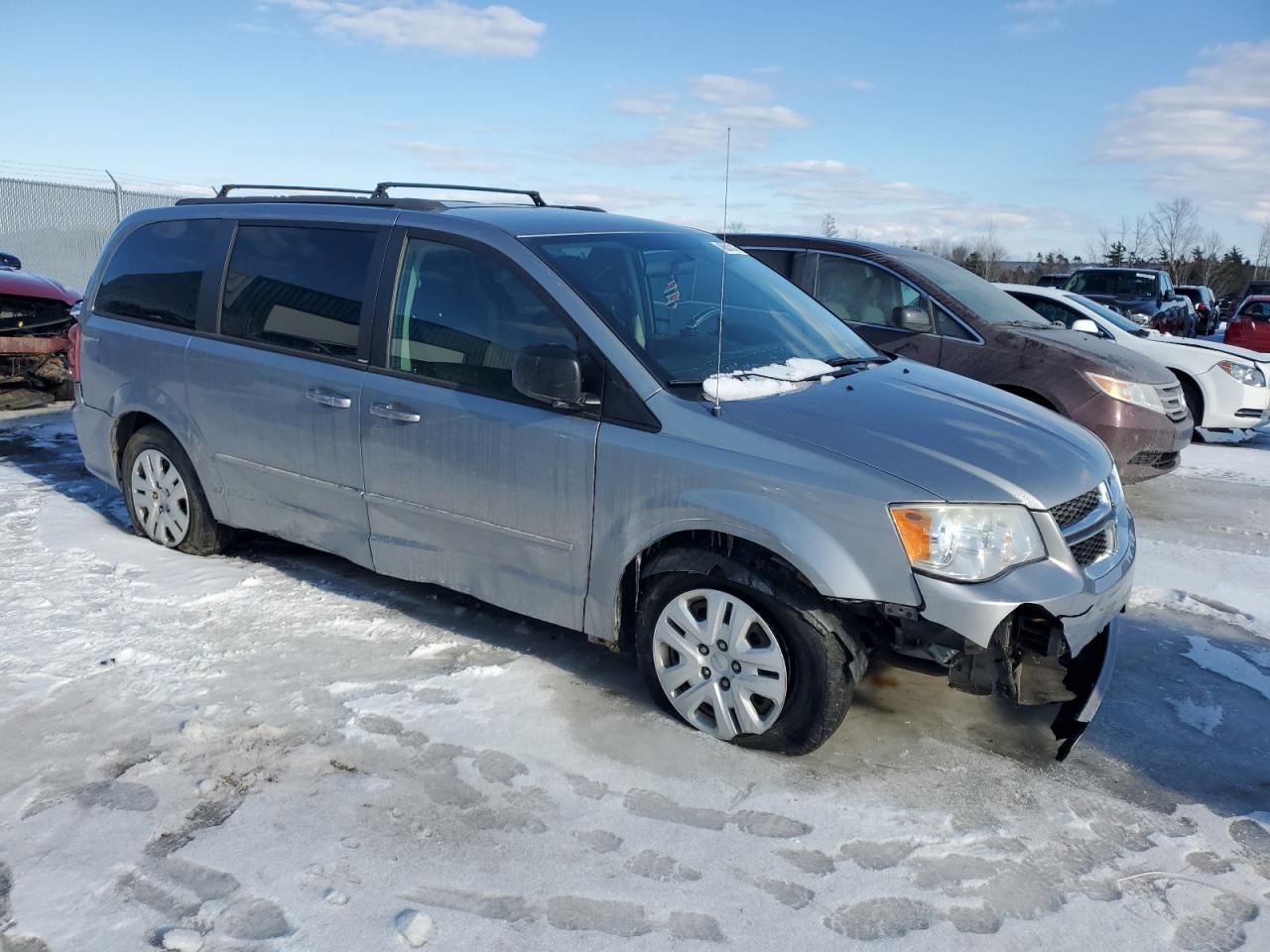 2013 Dodge Caravan - Image 4