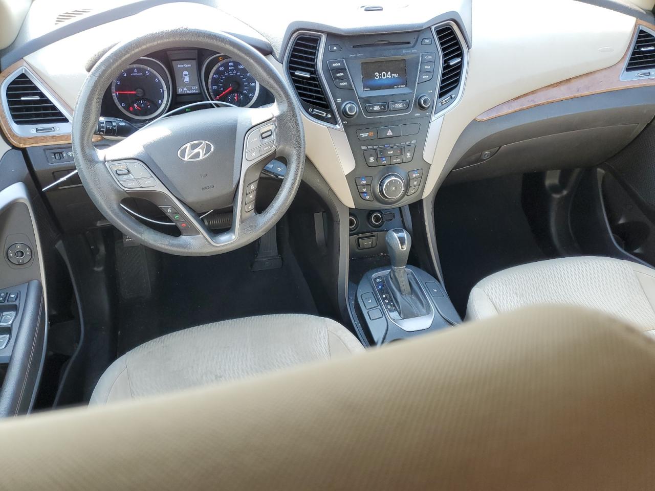2015 Hyundai Santa Fe - Image 8