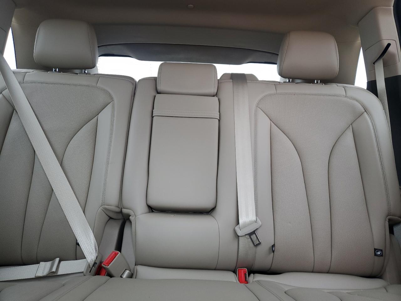 2022 Lincoln Nautilus - Image 10