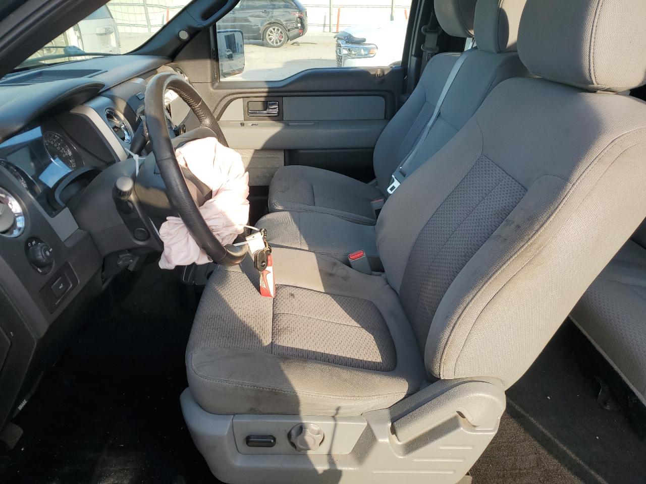 2014 Ford F-150 - Image 7