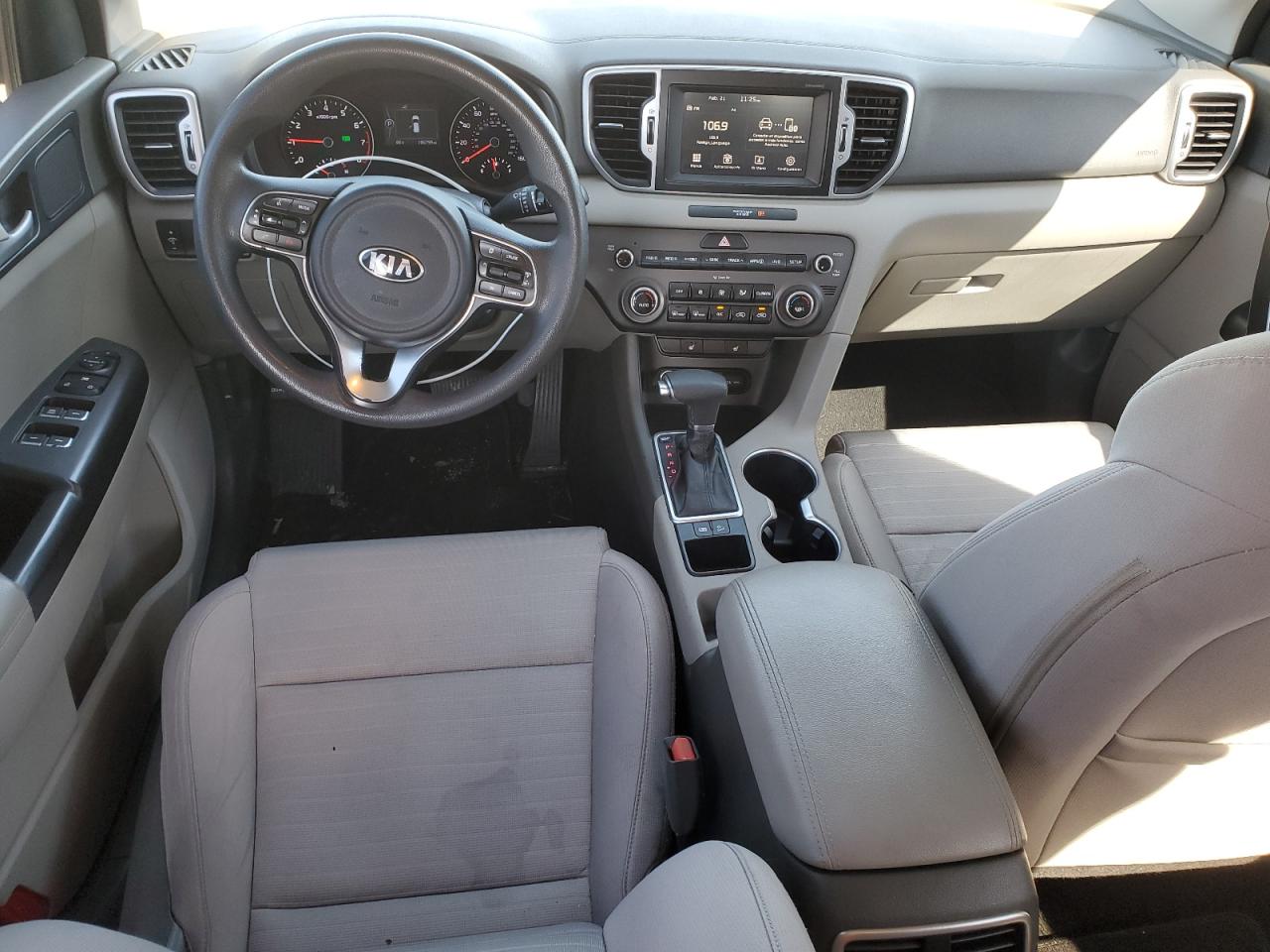2017 Kia Sportage - Image 8