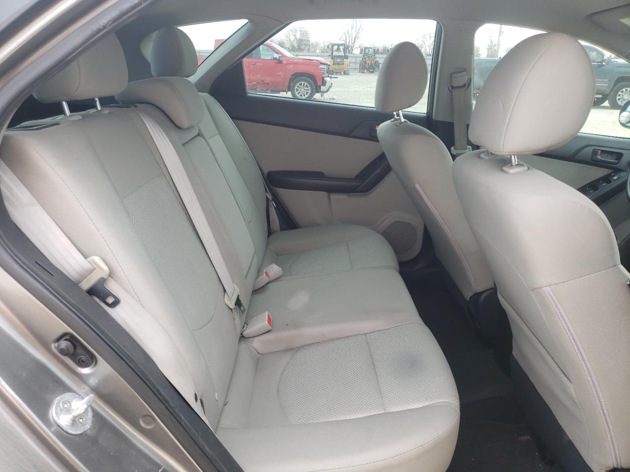 2011 Kia Forte - Image 11