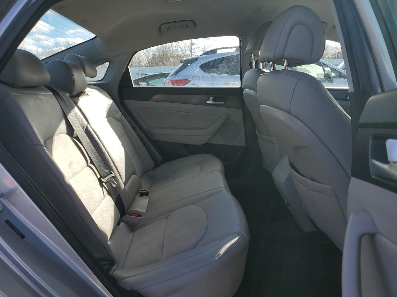 2015 Hyundai Sonata - Image 10
