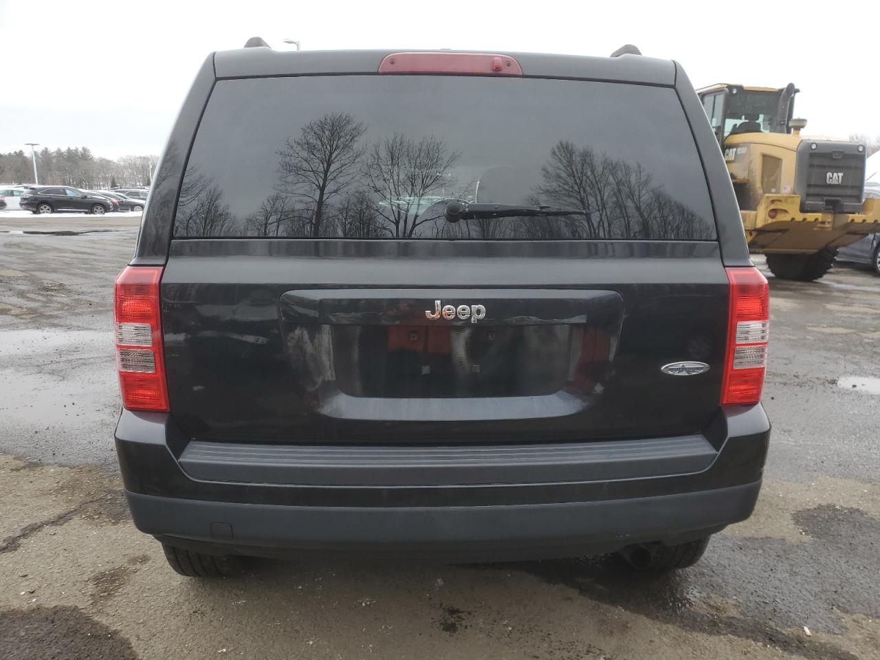 2014 Jeep Liberty (Patriot) - Image 6