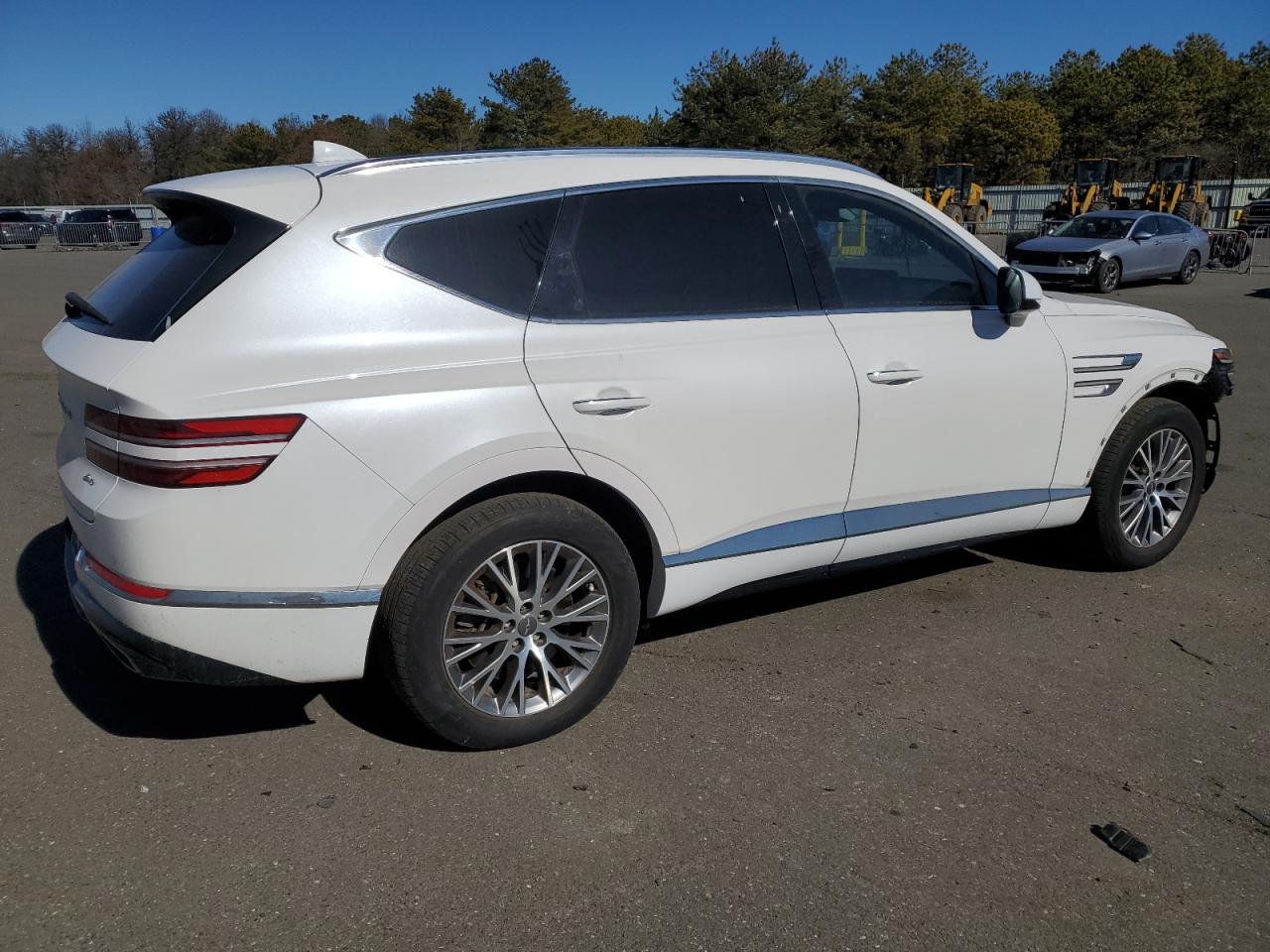 2021 Genesis GV80 - Image 3