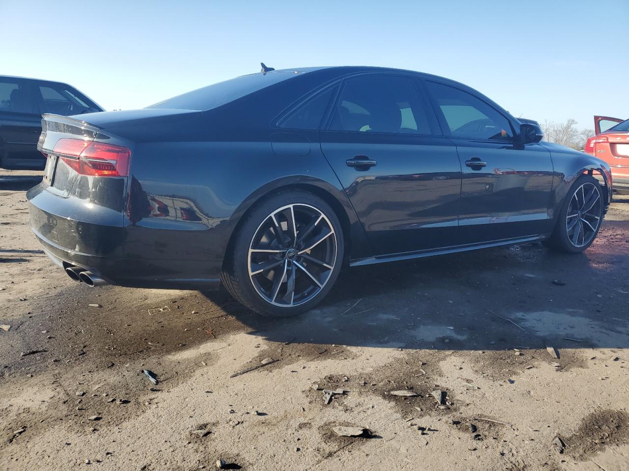 2016 Audi S8 - Image 3
