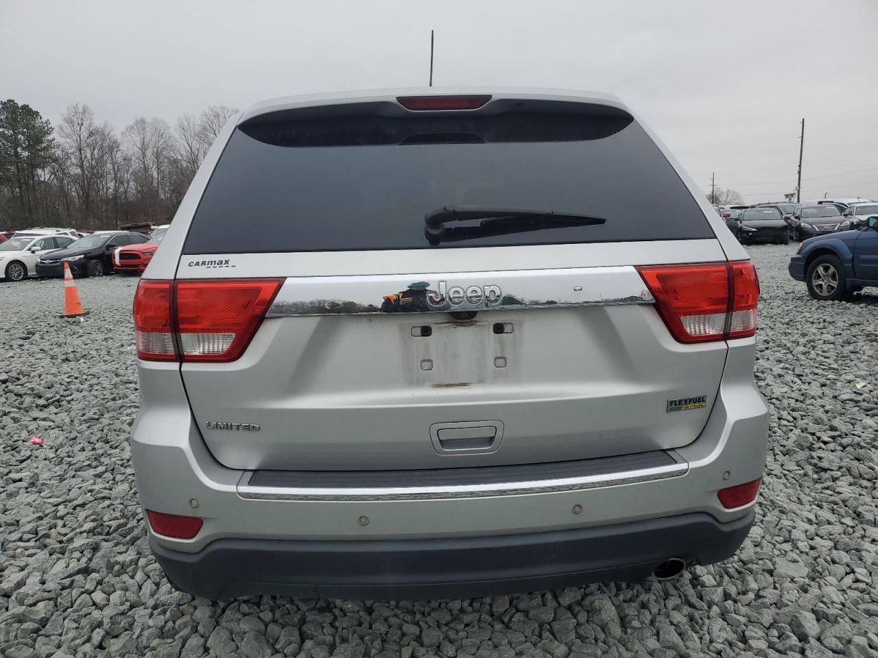 2012 Jeep Grand Cherokee - Image 6