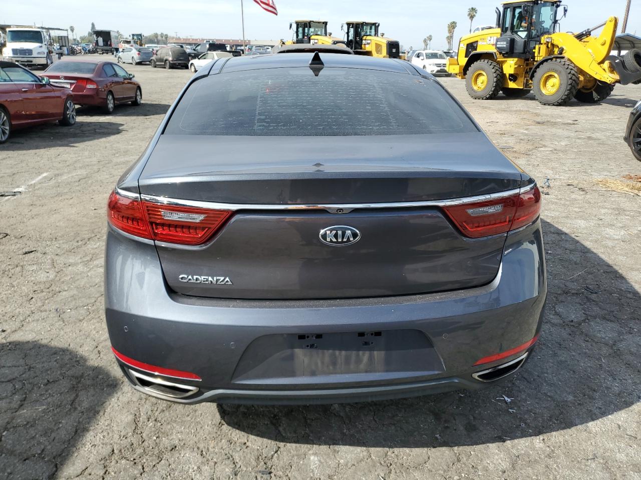 2017 Kia Cadenza - Image 6