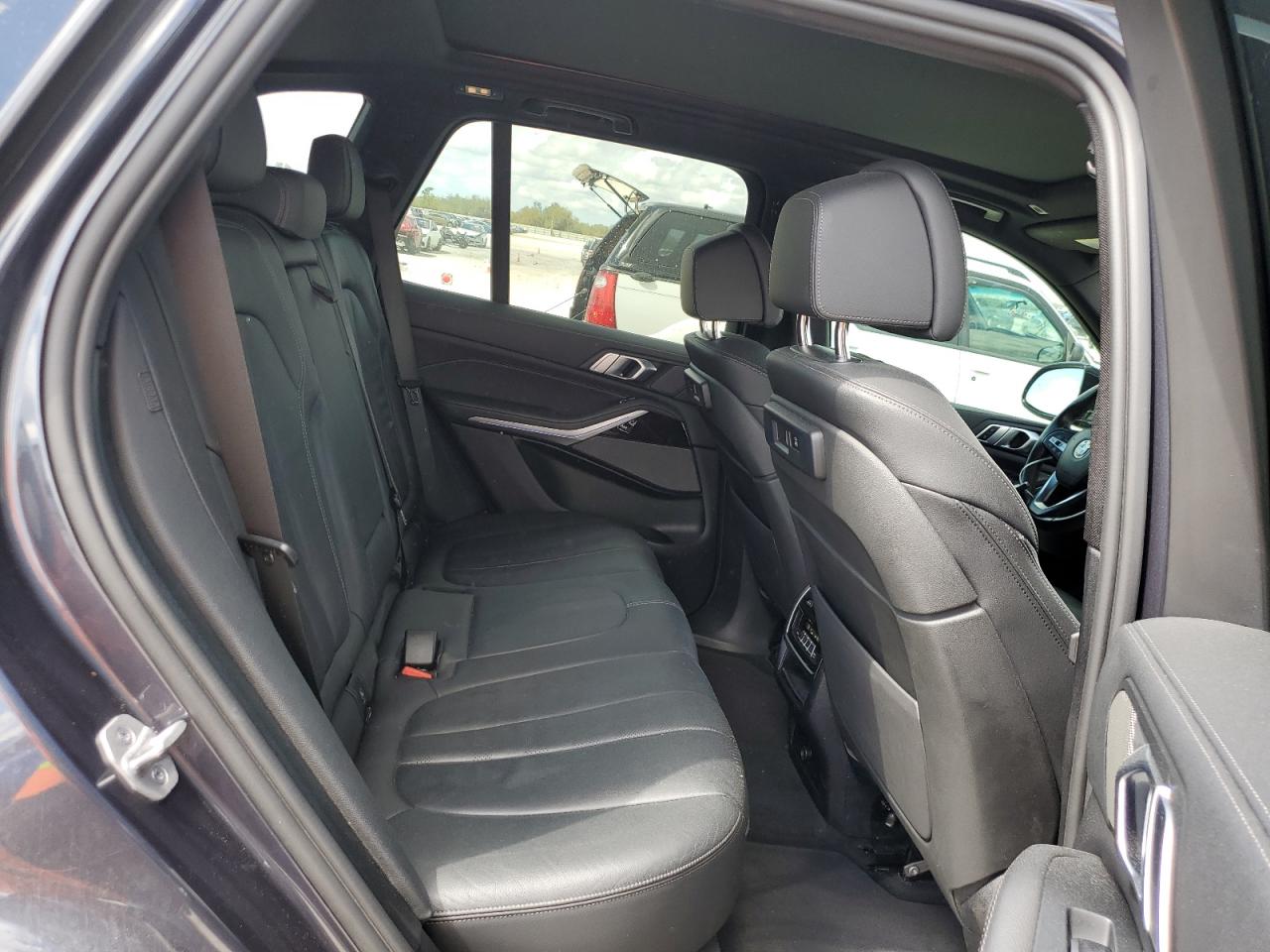 2021 BMW X5 - Image 11