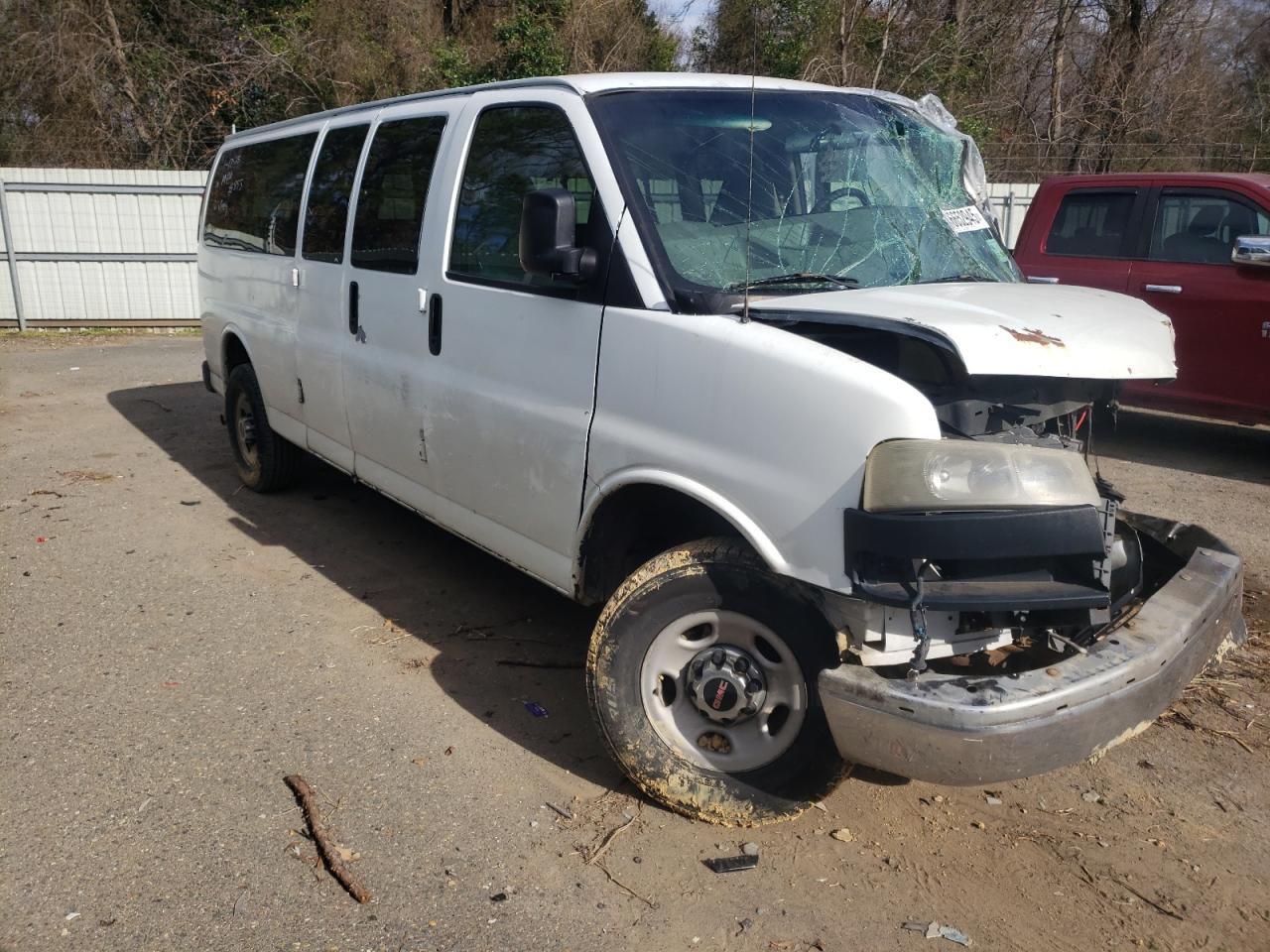 2006 GMC Savana - Image 4