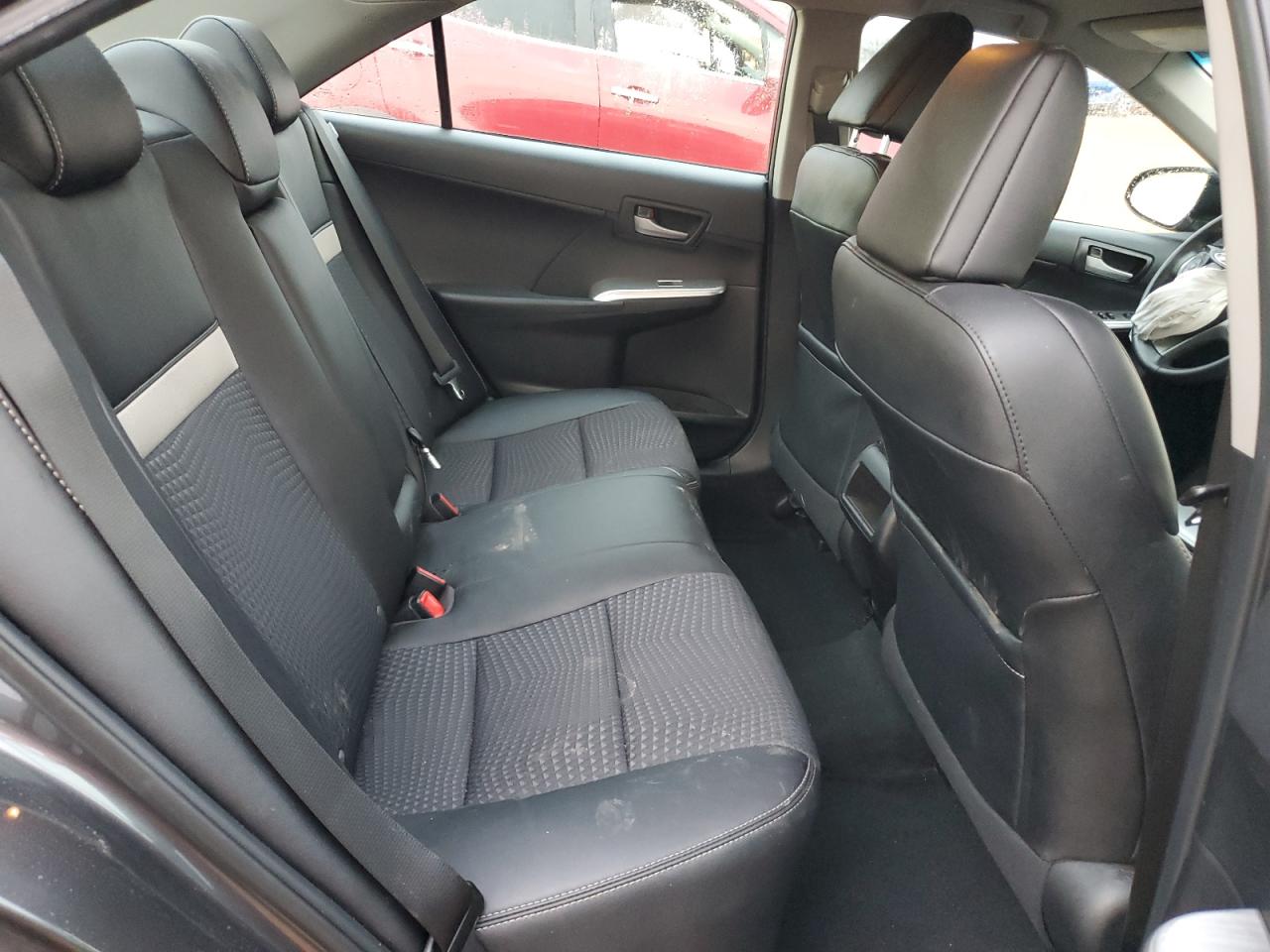 2013 Toyota Camry - Image 10