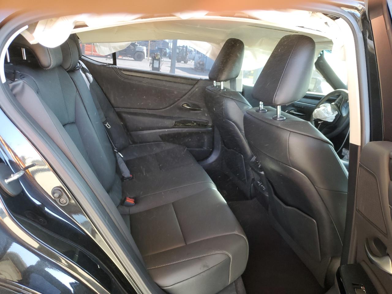 2024 Lexus ES - Image 10