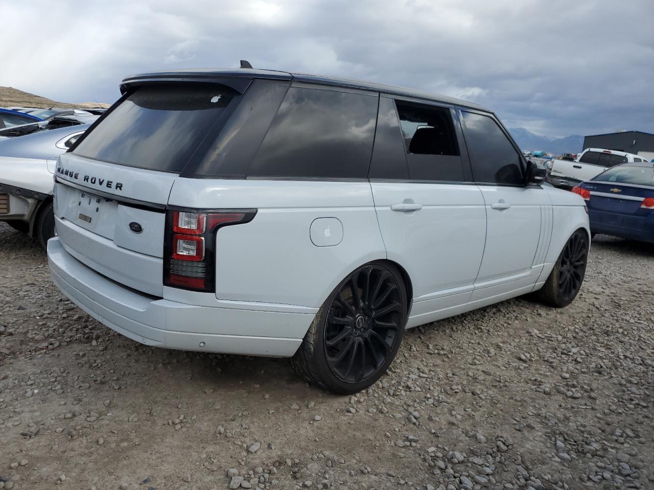 2016 Land Rover Range Rover - Image 3