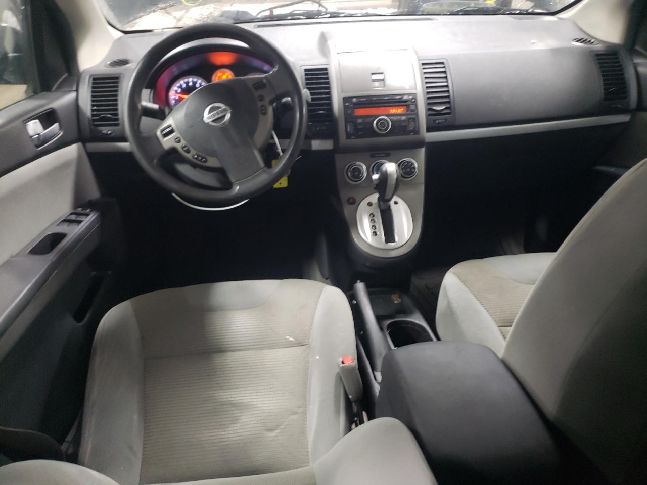 2010 Nissan Sentra - Image 8