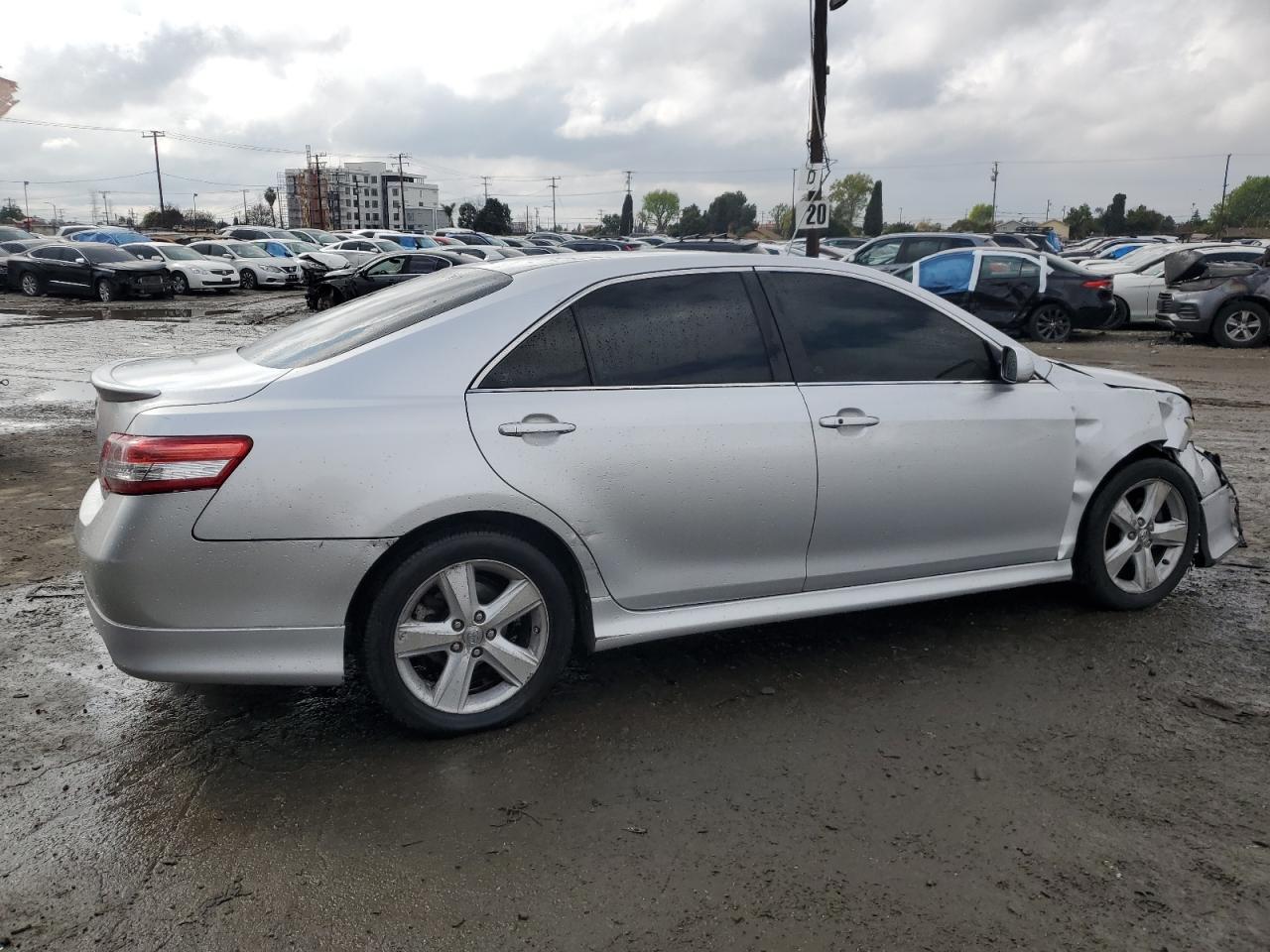2010 Toyota Camry - Image 3