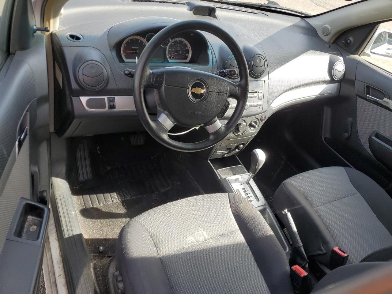 2010 Chevrolet Aveo - Image 8