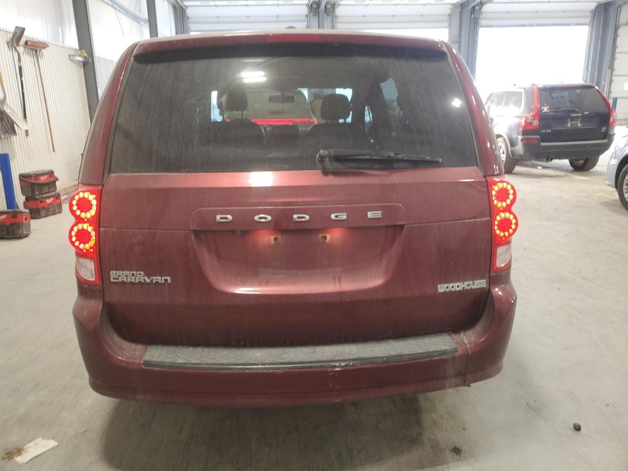 2018 Dodge Caravan - Image 6