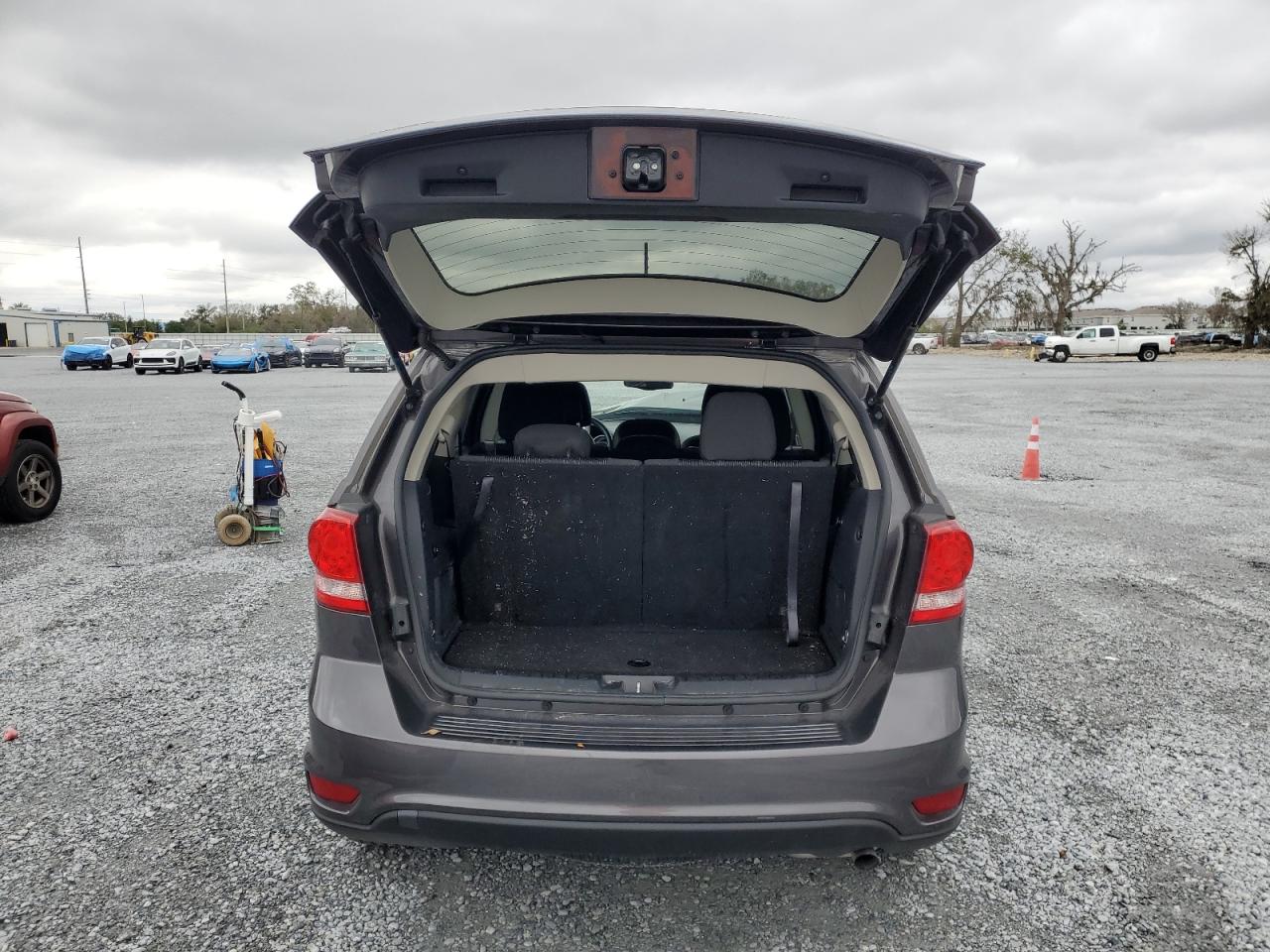 2017 Dodge Journey - Image 6