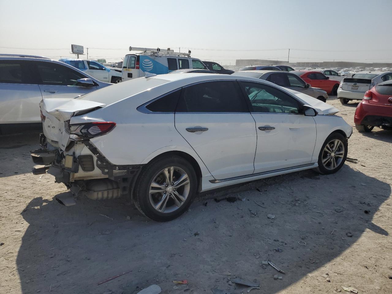 2018 Hyundai Sonata - Image 3