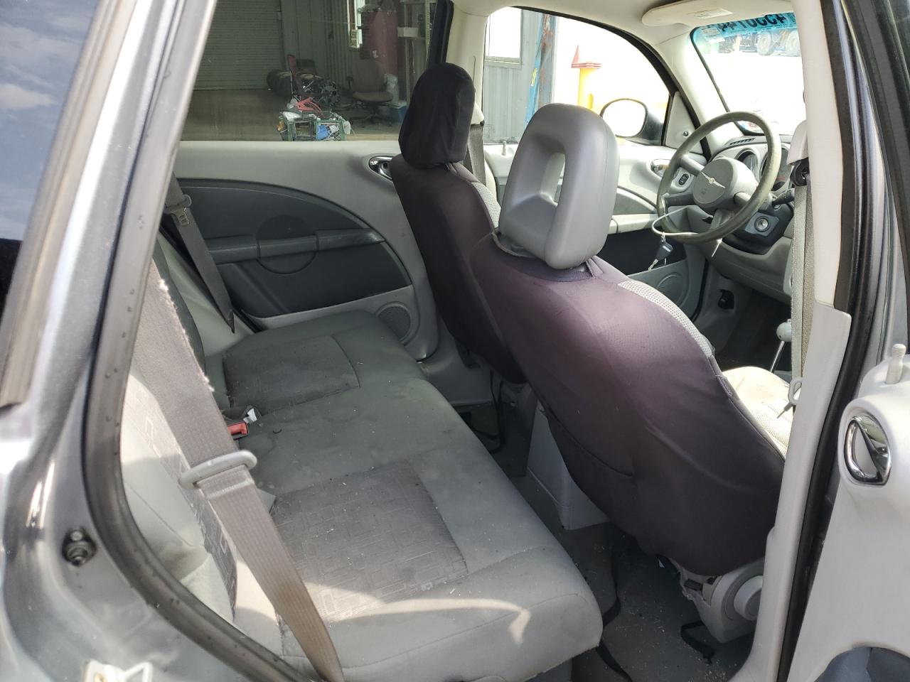 2009 Chrysler PT Cruiser - Image 10